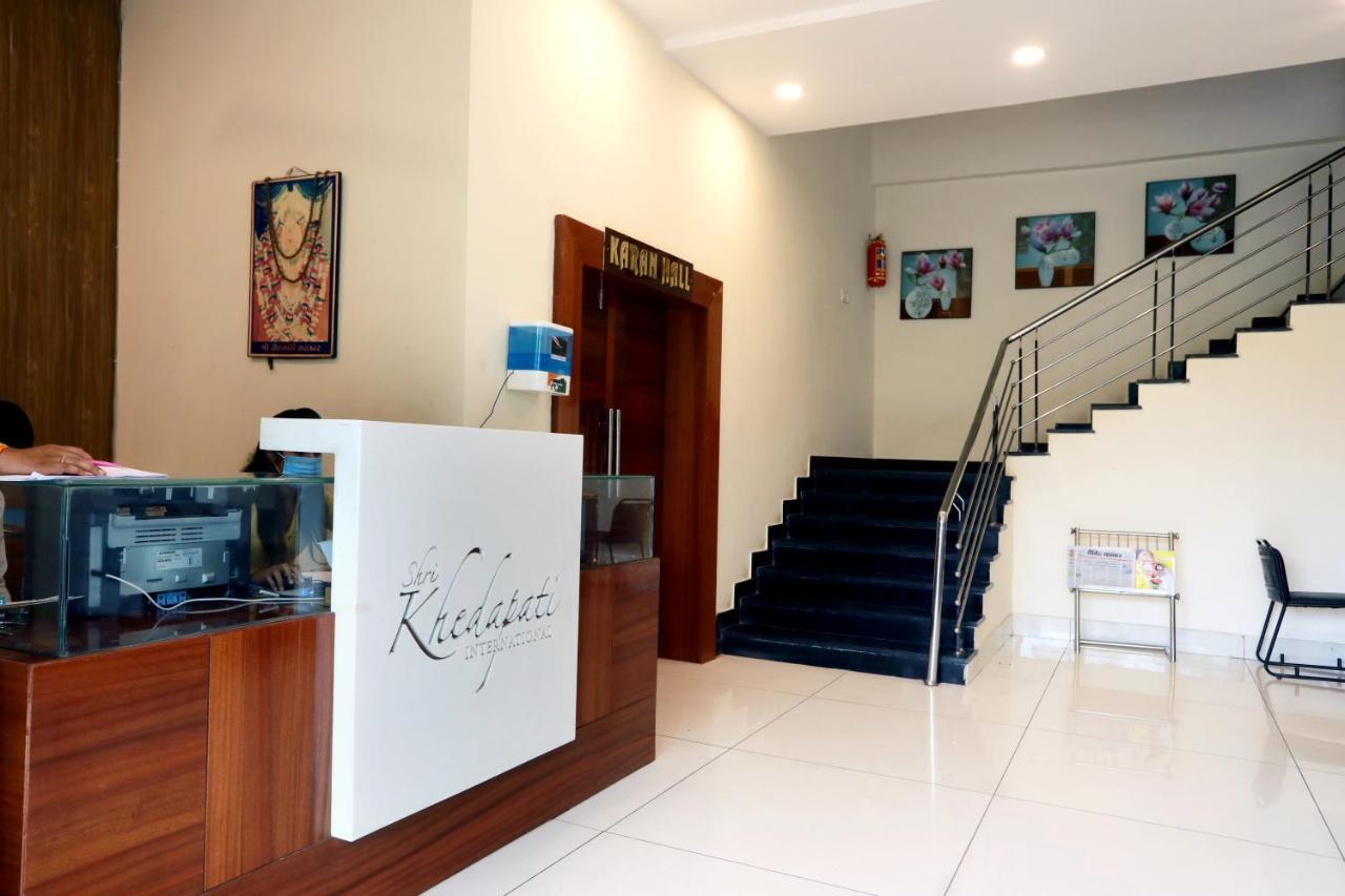 Hotel Shri Khedapati International Ντεβάς Εξωτερικό φωτογραφία