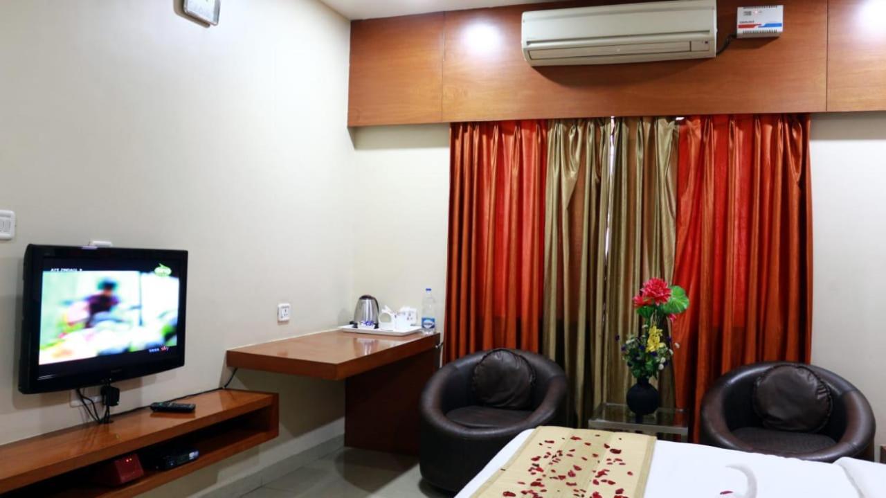 Hotel Shri Khedapati International Ντεβάς Εξωτερικό φωτογραφία