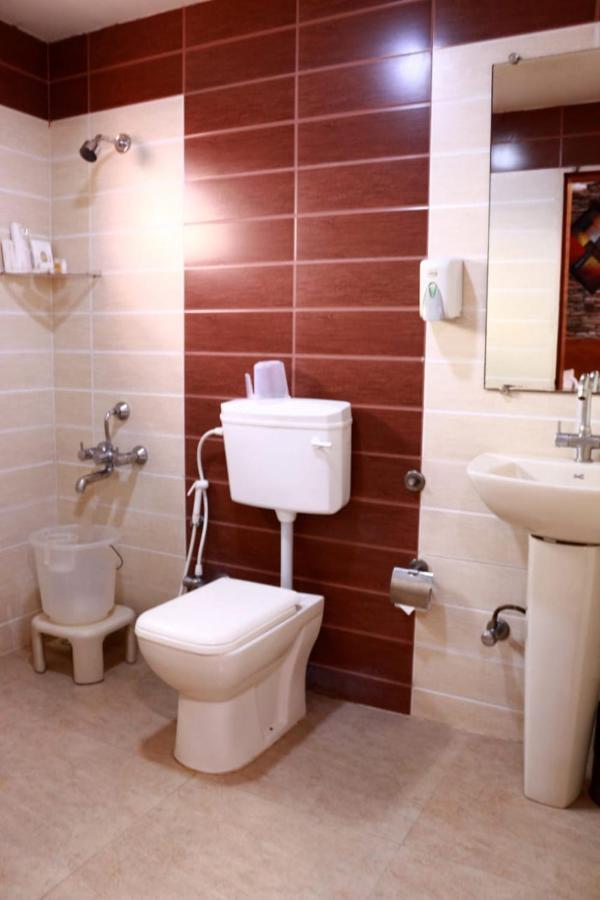Hotel Shri Khedapati International Ντεβάς Εξωτερικό φωτογραφία